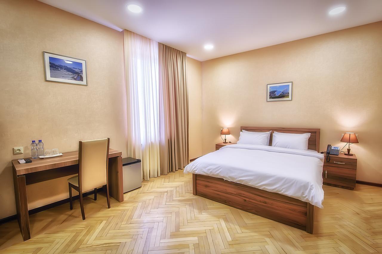 Green Corner Hotel Tbilisi Zewnętrze zdjęcie